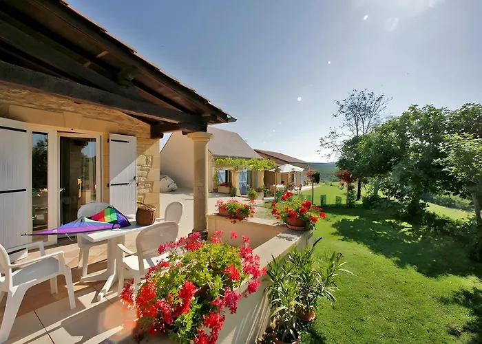 Semesterbostad Le Tilleul Salignac Eyvigues